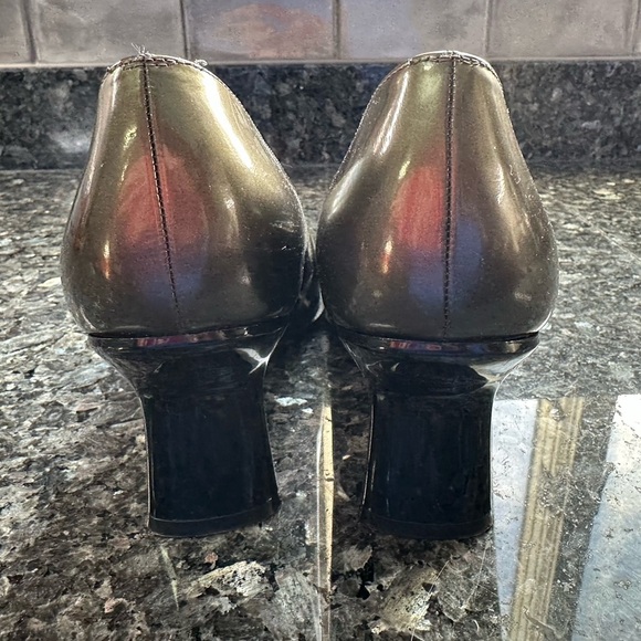 Stuart Weitzman Metallic Gold Bronze Dressy Heels Pumps Shoes Square Toe Size 8 - Picture 4 of 15